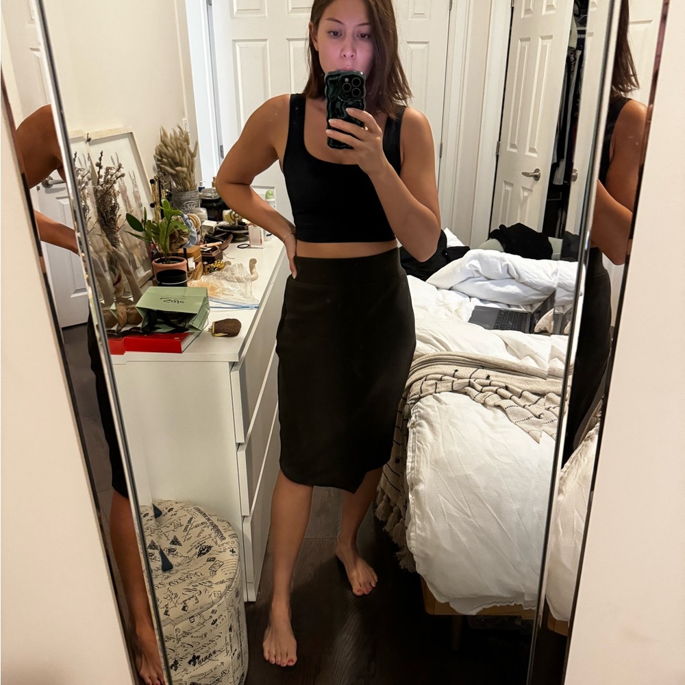 Lord and Taylor black olive pencil skirt